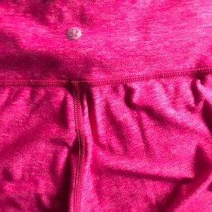 LULULEMON pink capris